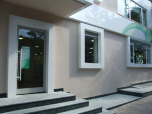 002-b